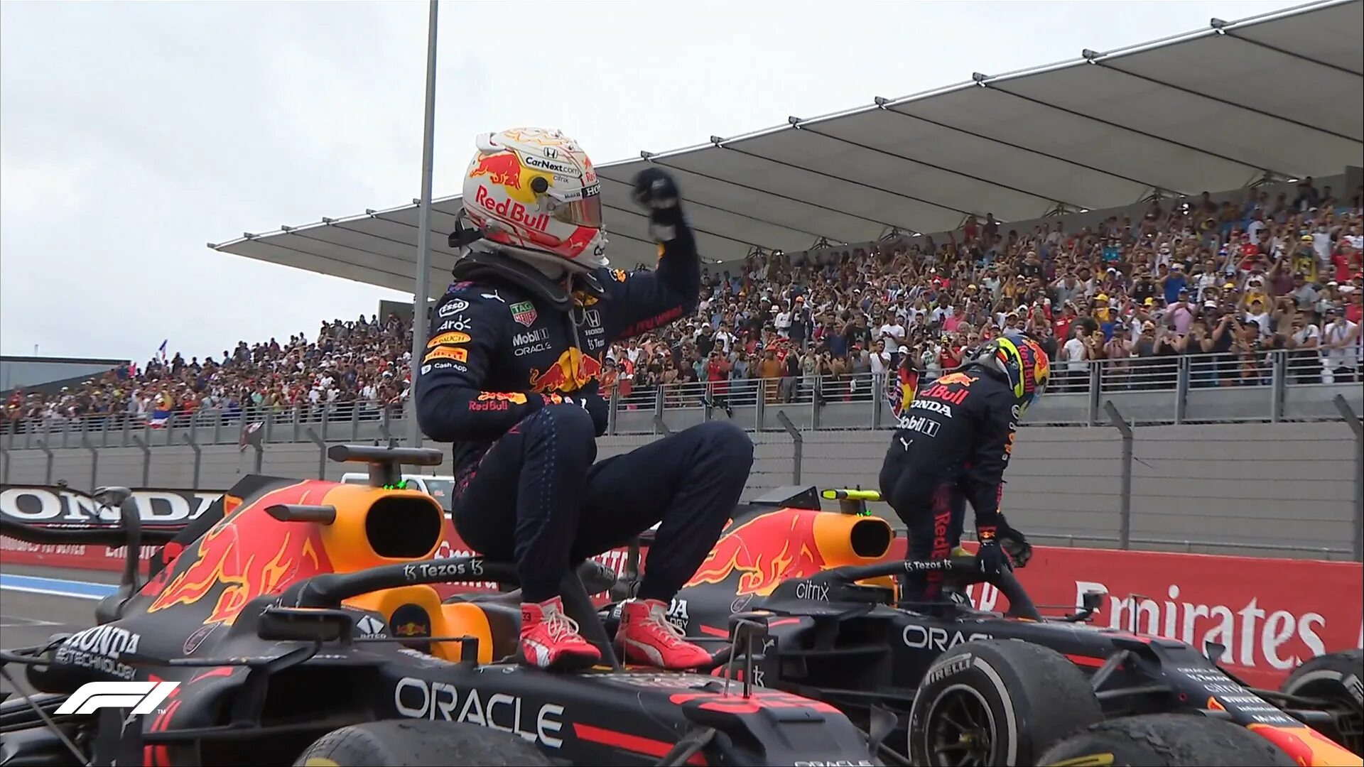 F1 Red bull Max Verstappen. Ред Булл ф1 2021. Макс Ферстаппен чемпион. Макс Ферстаппен ред Булл. 33 max verstappen champions mix