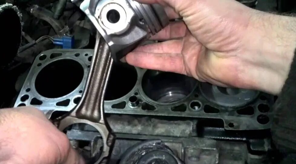 Как заменить двигатель который заклинил с акпп Разборка 5hp19. Часть 1 YouTube