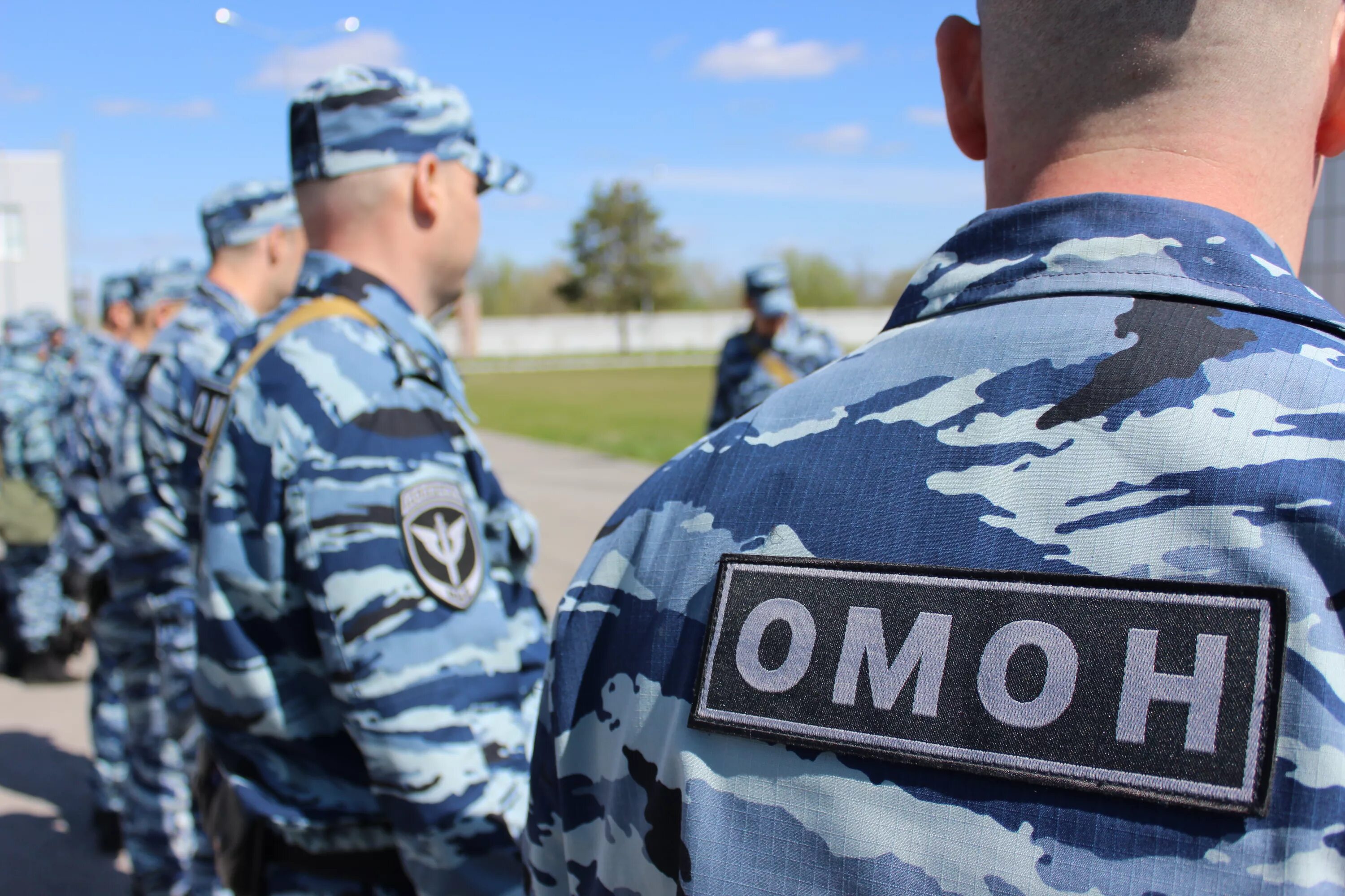 Омон расшифровать. ОМОН. ОМОН (Россия). ОМОН фото. Форма ОМОНА.