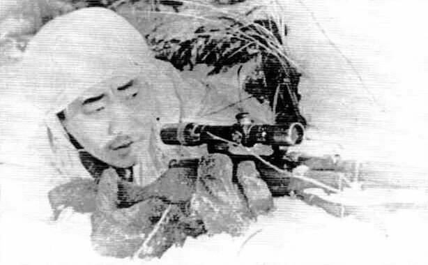 Володя якут снайпер. Охлопков герой советского союза. Фёдор матвеевич охлопков. Фёдор охлопков снайпер якутский матвеевич. Фёдор охлопков снайпер.