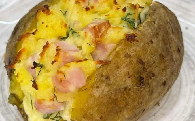 Крошка картошка с ветчиной. Начинки для крошки картошки. Крошка картошка с сыром. Крошка картошка в духовке.