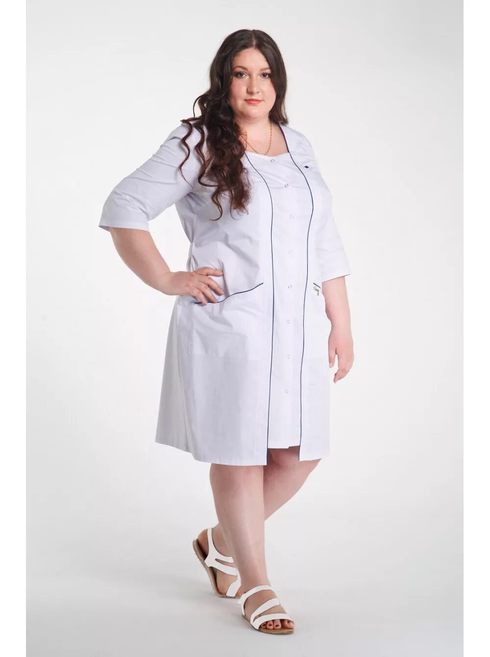 Халаты недорого большого размера. Женский медицинский топ Cherokee ww610. Медстиль медицинская одежда халат модель м-329. Халат медицинский женский больших размеров. Медицинские халаты для полных женщин.