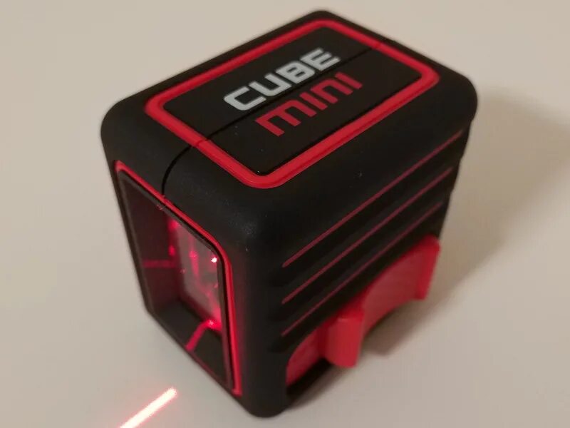 Построитель лазерных плоскостей ada Cube Mini professional Edition a00462. Лазерный уровень Cube Mini. Ada Cube Mini. Лазерный нивелир ada Cube Mini Basic Edition + дальномер ada в блистере Cosmo Mini.