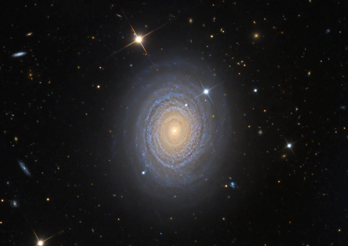 4 5 световых года. Спиральная Галактика NGC 488. Галактика NGC 7723 В созвездии Водолея. Галактика NGC 4921. Галактика фото.