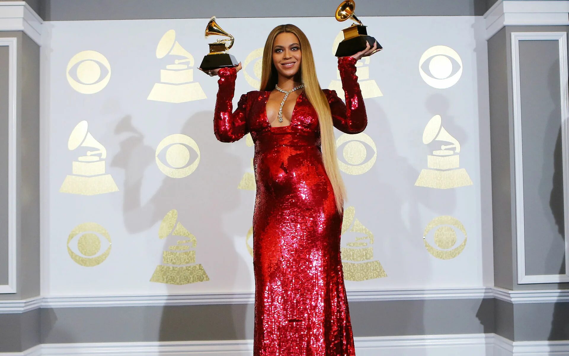 Билли айлиш премия грэмми 2022. Бейонсе грэмми. Бейонсе на грэмми 2023 фото. Бейонсе грэмми. Adele грэмми.