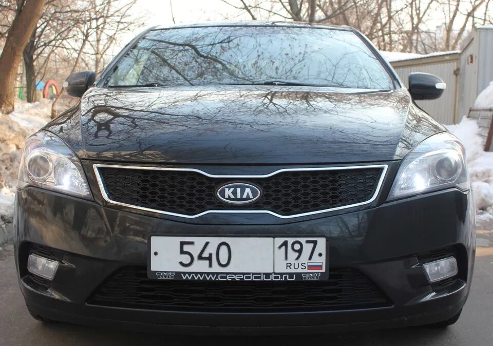 Киа сид решетка. Решетка радиатора Киа СИД 2011. Kia Ceed 2011 решетка. Kia Ceed ed 2011 решетки. Решетка радиатора Kia Ceed 2011.