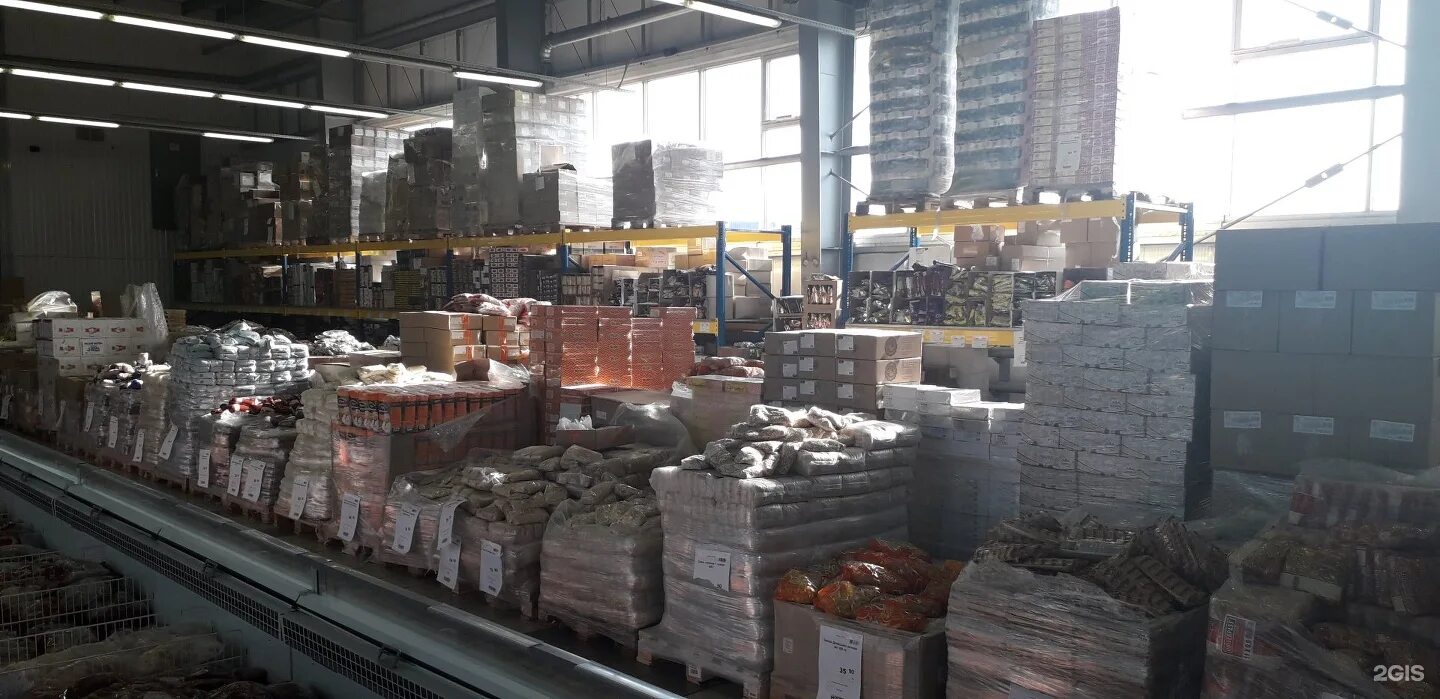 Магазин маяк курск. Магазин маяк курск северный рынок. Маяк курск вакансии. Гипермаркет маяк курск. Маяк курск кулакова.