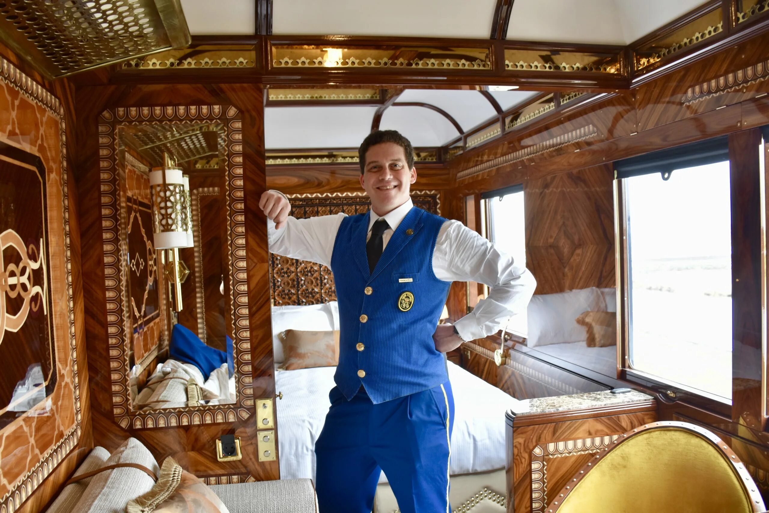 Venice Simplon-Orient-Express Восточный экспресс. The Orient Express ("Восточный экспресс"). Поезд Venice Simplon-Orient. Venice Simplon Orient Express купе. Восточный экспресс спектакль купить билеты