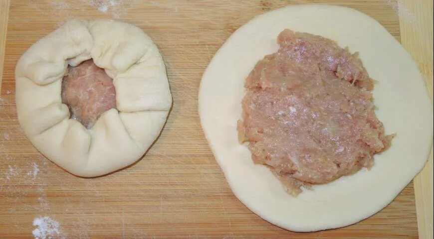 Беляши с мясом свинины