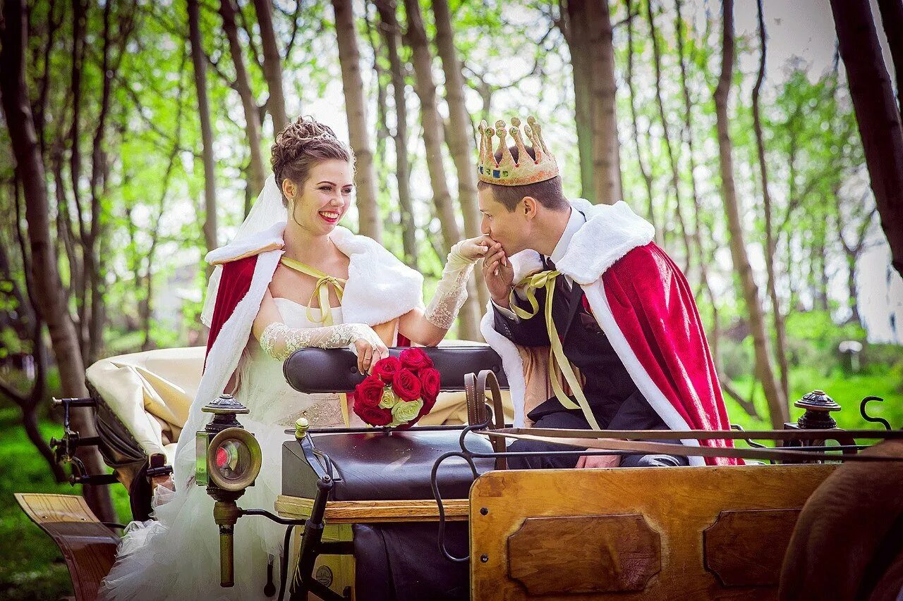 стили свадеб сценарии. свадьба в стиле алиса в стране чудес бертона. вечеринка в стиле ромашки. свадебная фотосессия в стиле бохо. конкурсы для молодых на свадьбе.