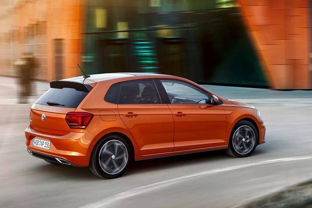 Volkswagen 6 поколение. Volkswagen Polo хэтчбек 2018. Фольксваген поло 6 поколения. Фольксваген поло 2018 хэтчбек. Volkswagen Polo vi хэтчбек.