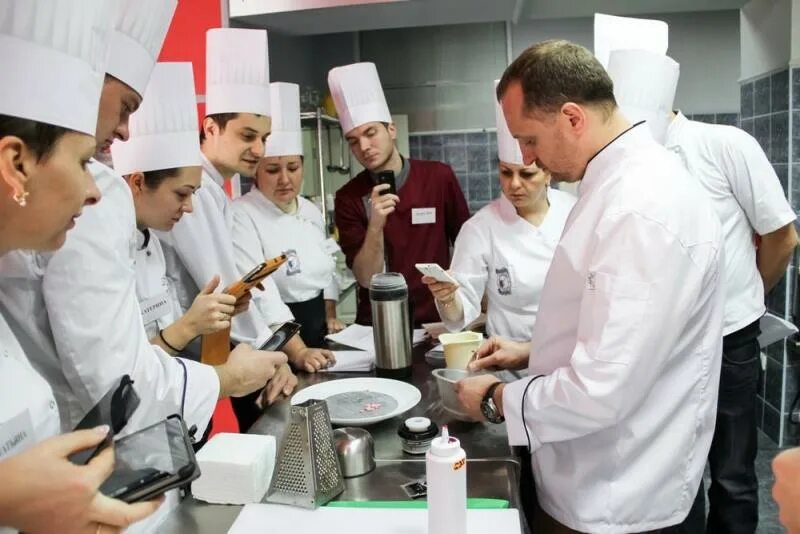 Повышение для шеф поваров курсы. Курсы повара. академия поваров. практика повар. повар ассоциации.