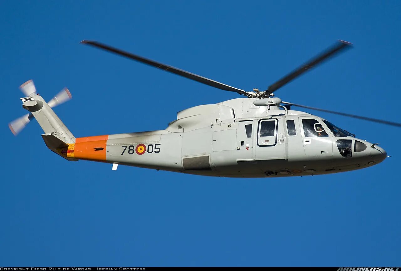 C 76. Сикорский s-76c. Sikorsky s-76. S76c. Sikorsky s-76 Philippine Air Force.