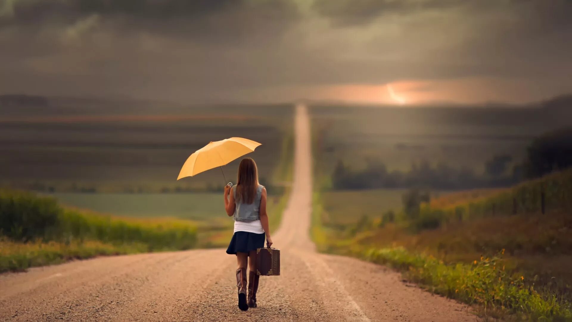 мудрые мысли и высказывания. человек на дороге. красивые фразы. высказывания про закон бумеранга. умные изречения на день рождения.