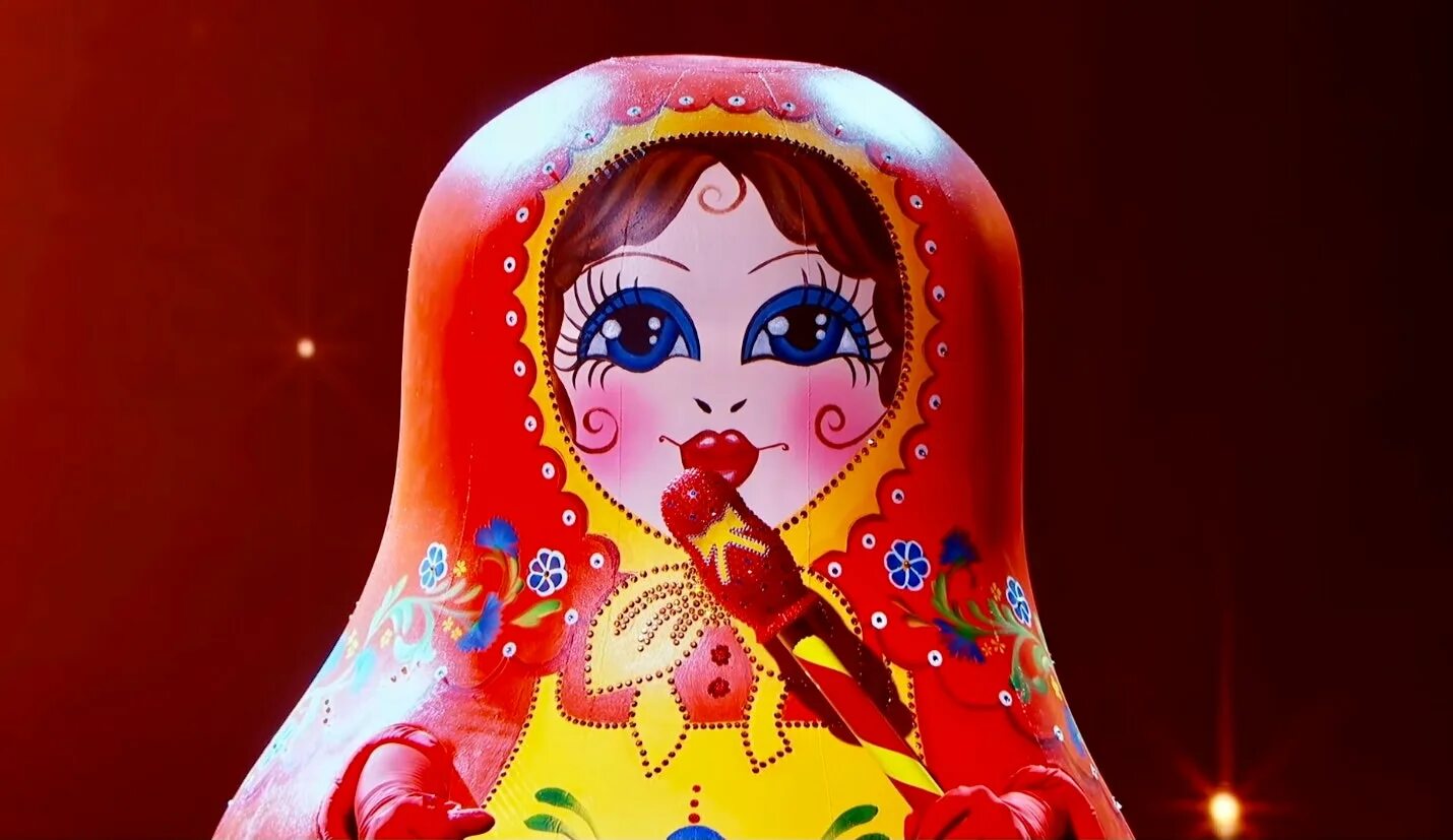 Шоу маска матрешка выступление. Шоу маска матрешка. футаж матрешки. маска матрешка в шоу маска. щок маска матрешка.