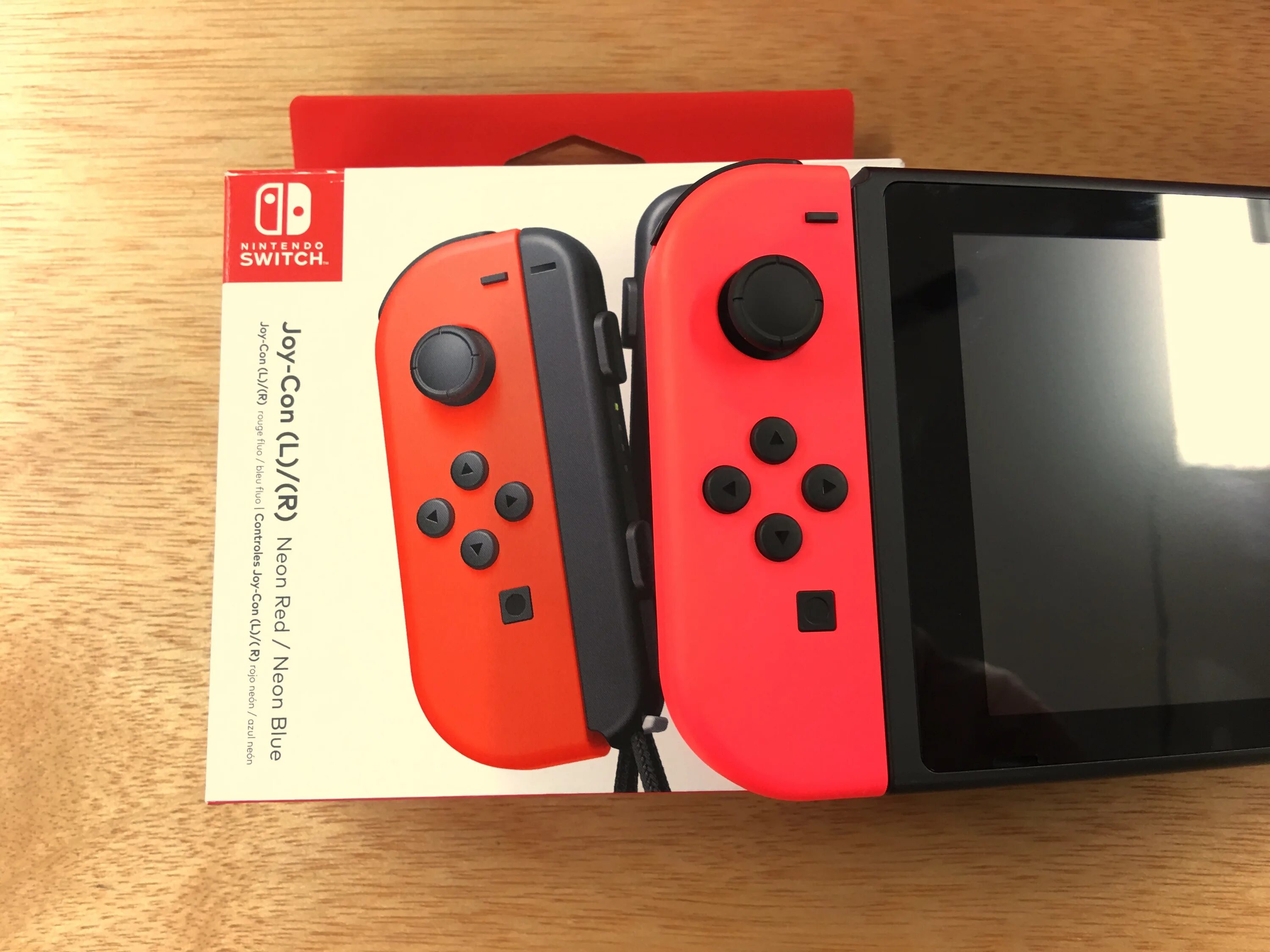 Нинтендо свитч. White-Red Joycon для Nintendo Switch. Nintendo Switch Joy-con Neon. Nintendo switch neon