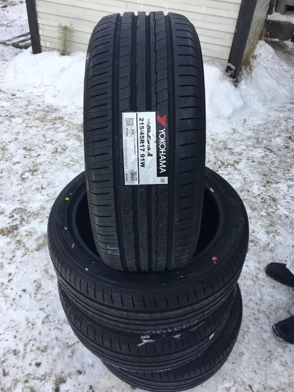 Yokohama BLUEARTH ae50. Yokohama 215/65r17 99v BLUEARTH-A ae50 TL. Yokohama BLUEARTH ae50 215/65 r17. 215/50 R17 Йокогама 51. Купить резину 215 65 r17