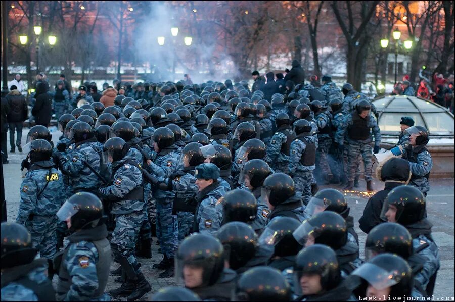 Массовые беспорядки общественная. Массовые беспорядки в России. Бунты в России.