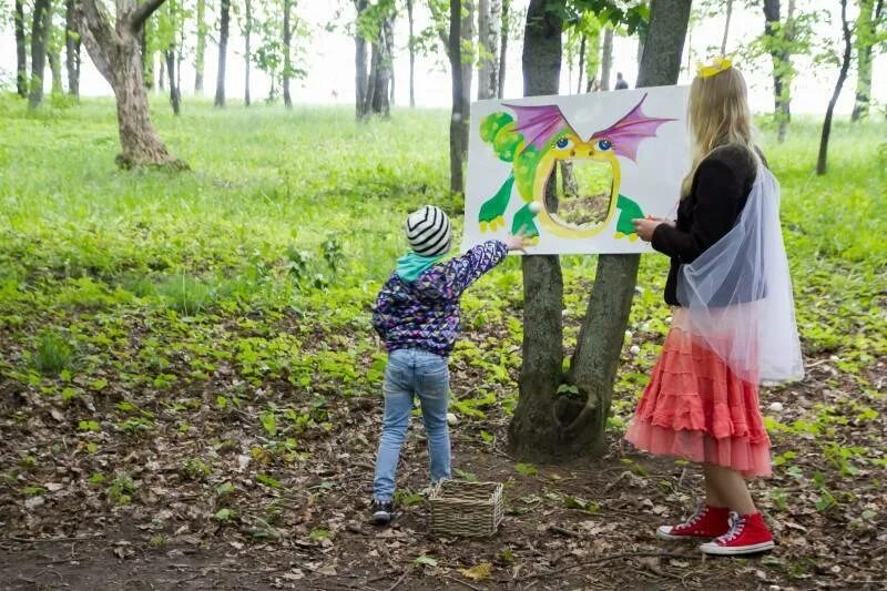 Веселая квест игра. Детский квест на природе. Квесты на день рождения ребенка на улице. Квесты для детей на природе своими руками. Квест соревнования для детей.