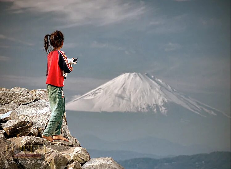 Япония Фудзияма восхождение. Фудзияма восхождение вершина. Гора Фудзи вершина. Гора Фудзияма в Японии восхождение.