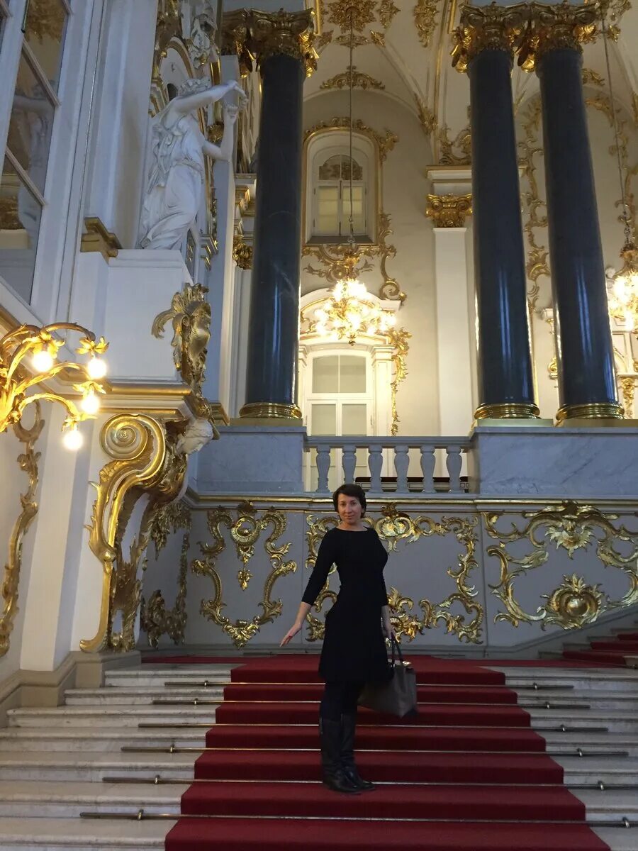Сторона церковной лестницы эрмитаж. Иорданская лестница эрмитажа. церковная и иорданская лестница в эрмитаже. иорданской лестницы эрмитажа. иордан кая лестница эрмитаж.