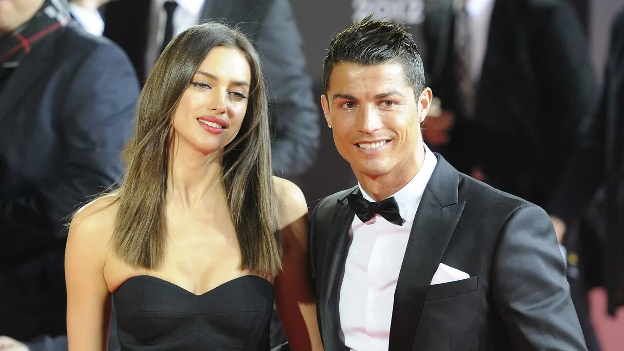 Шейк роналдо. Irina Shayk and Cristiano Ronaldo. Криштиану Роналду и Шейк.