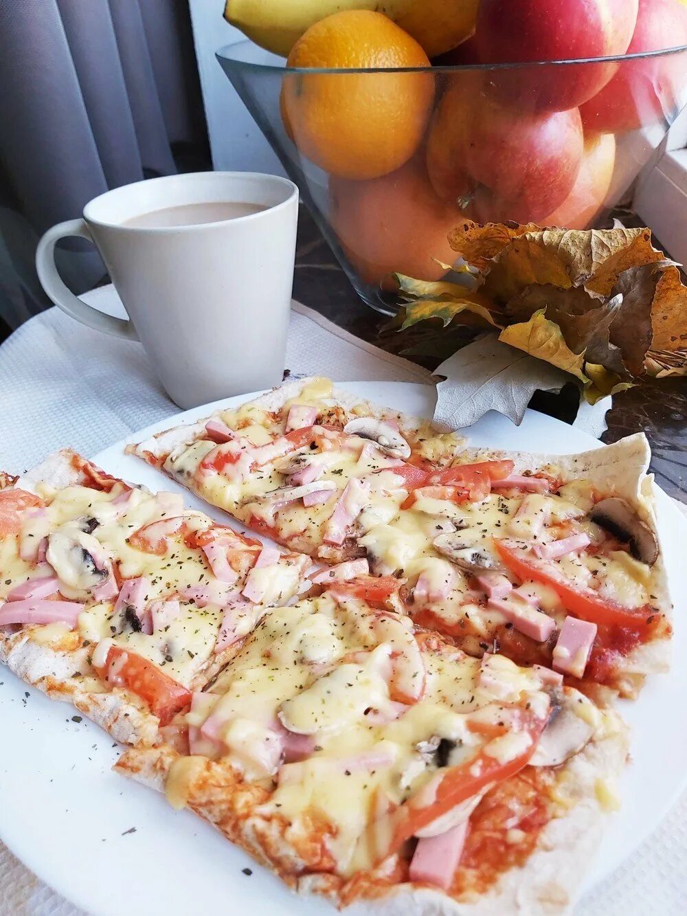 Как приготовить из лаваша пиццу на сковороде. Пицца из лаваша в духовке. Как приготовить из лаваша пиццу на сковороде. Пицца на лаваше на сковороде. Как приготовить из лаваша пиццу на сковороде.