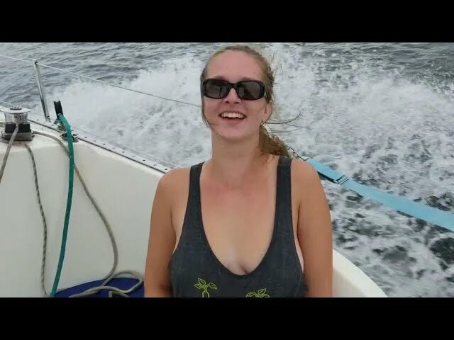 Ashley Sailing. Sailing barefoot Sailing Adventures Ashley. Barefoot Sailing Ashley.