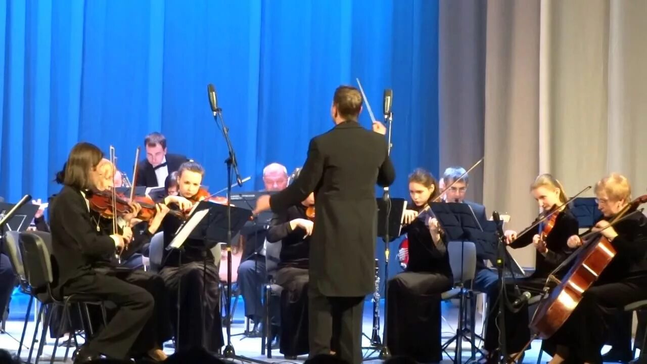 Большой зал филармонии санкт-петербург. Джазовый оркестр тольяттинской филармонии. Филармония сургут. Филармония владикавказ. Ульяновская филармония.