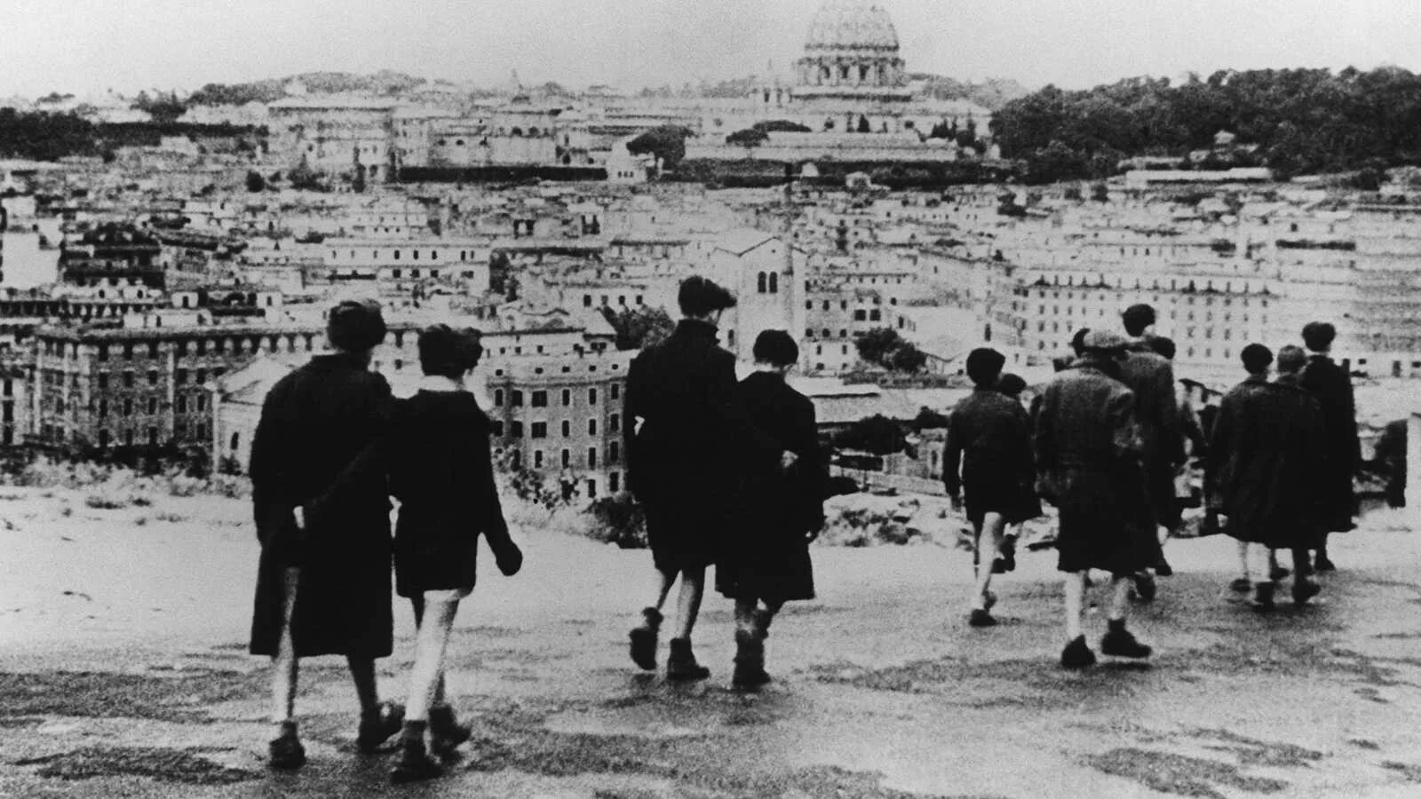 Роберто Росселлини«Рим открытый город», 1945. Федерико Феллини Рим открытый город. Открытый город во время войны