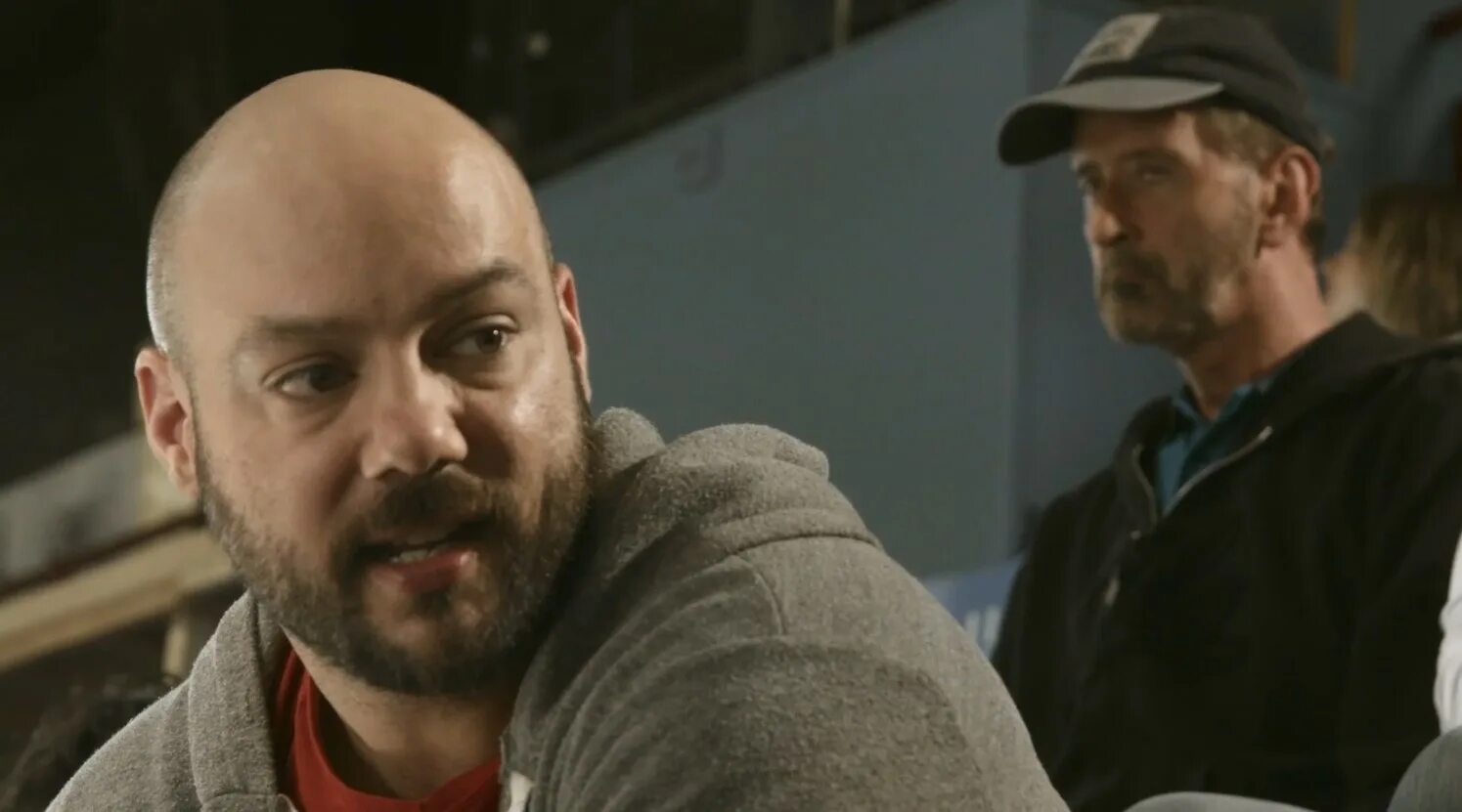 отцы 2014. сын за отца актеры. аарон пол аманда сайфред. тот самый папа фильм 2014. кадры из фильмов отец и дочь.