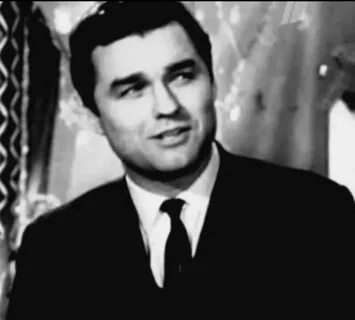 Лев барашков