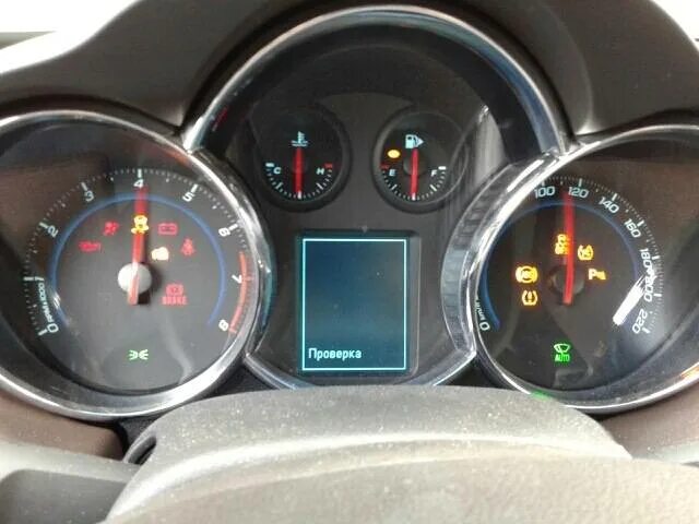 Загорается масленка шевроле круз. Датчик давления масла cruze 1.8. датчики на колесах шевроле круз 2014. датчики давления в шинах шевроле круз.