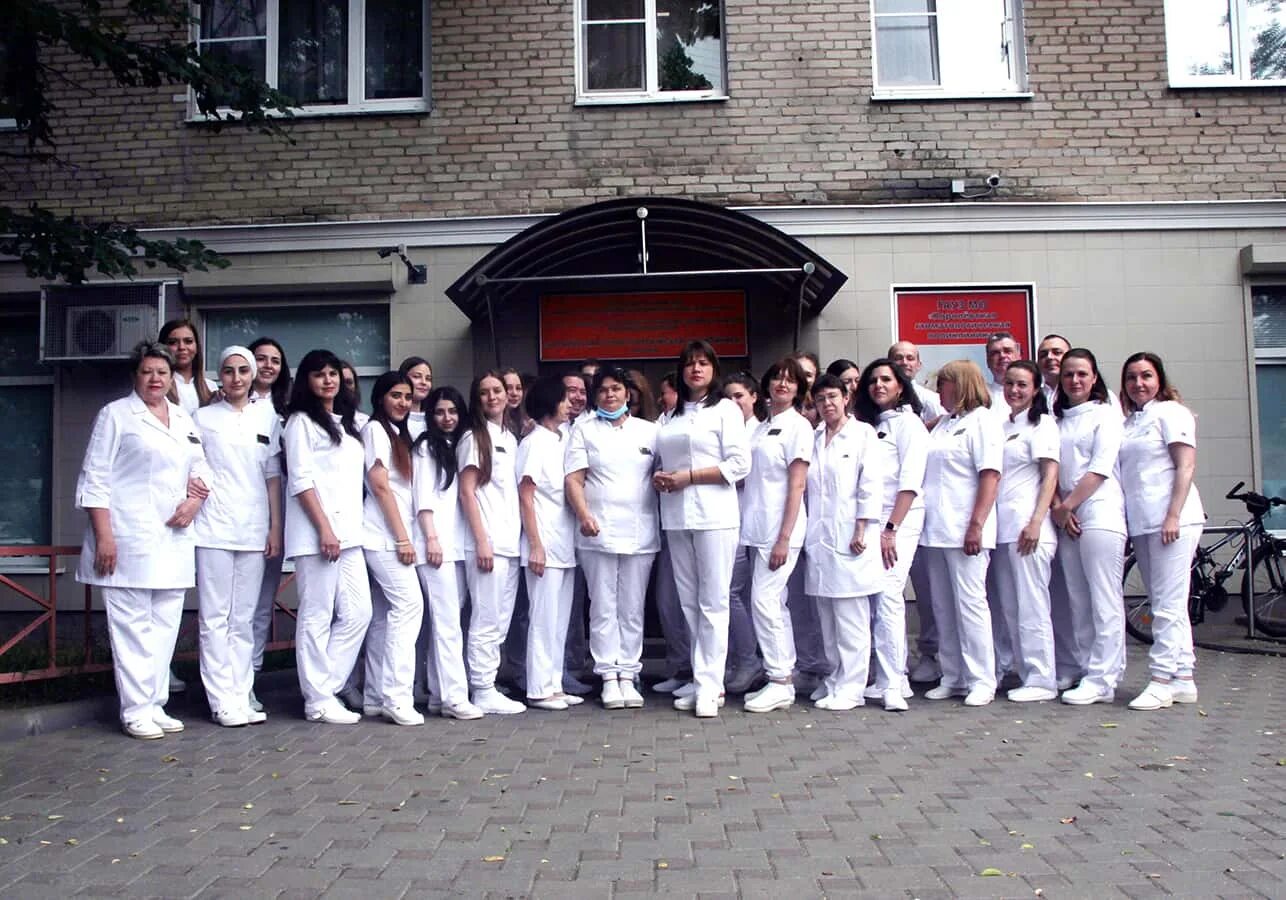 Королевская стоматологическая поликлиника. Королевская стоматологическая. Королев зубная поликлиника. Детская стоматология королев горького 25а. Центральная стоматология королев.