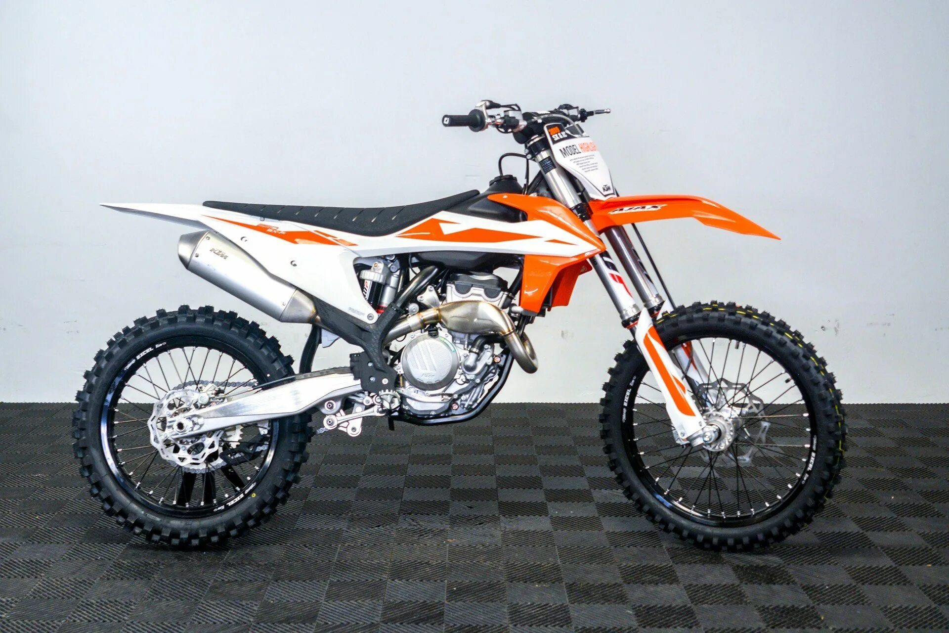 Ktm sx 250. KTM 250 SX-F. KTM 250 SX-F 2017. KTM SXF 250 2019.