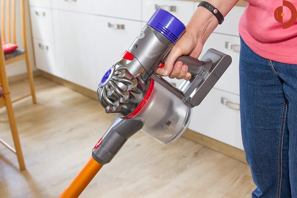 Dyson v8 absolute. Пылесос Дайсон v8 absolute. Дайсон v8 Абсолют. Пылесос Dyson v7. Купить пылесос дайсон v8