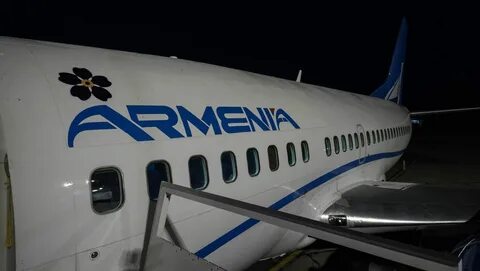 Самолет на армянском