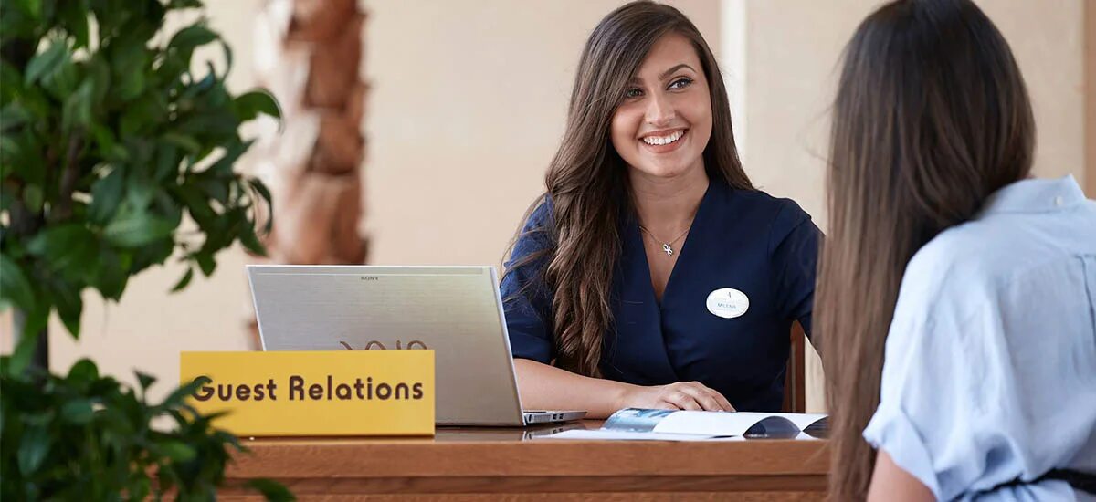 Guest using. Гест релатион. гест релейшен турция. служба guest relation. служба guest relation в гостинице.