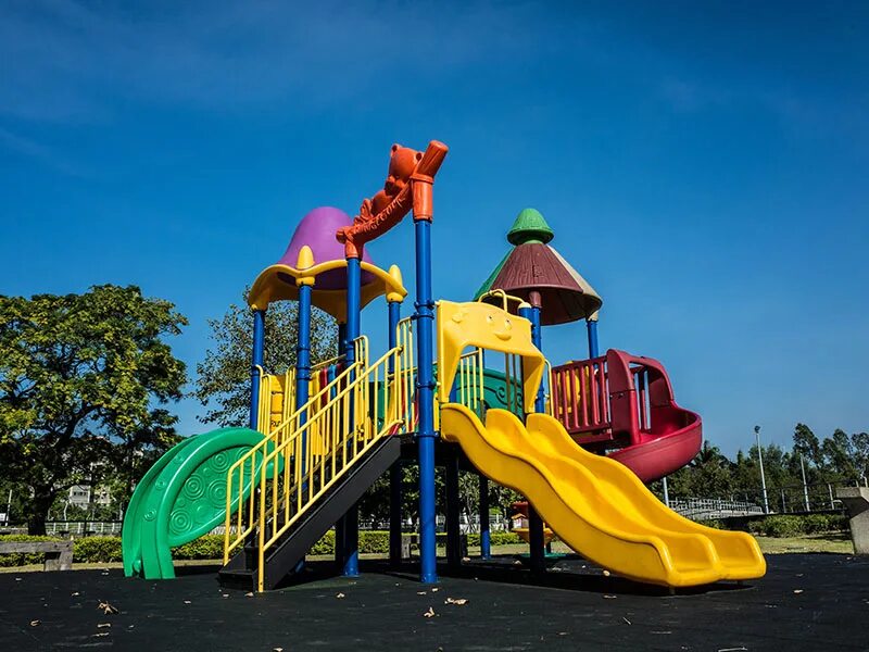 Made playground. Детская площадка. игровая площадка в парке. the playground. детская площадка модерн.