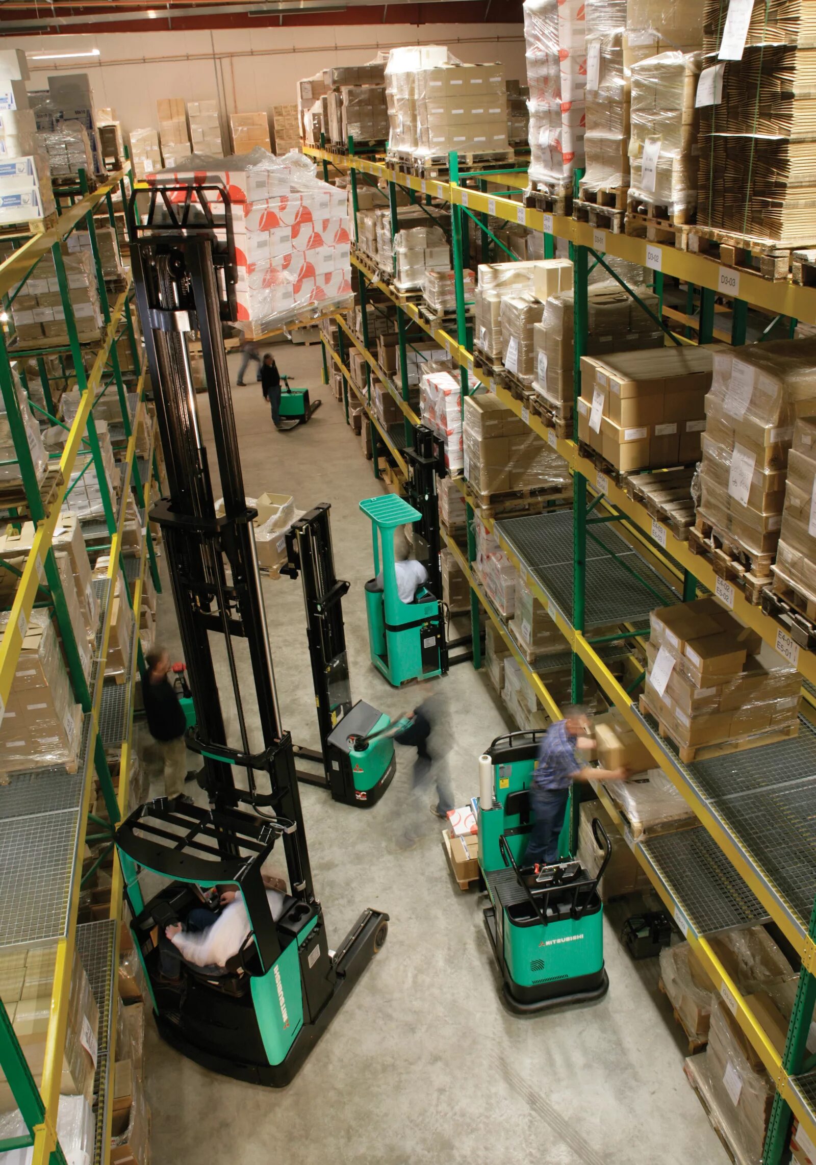 Техника используемая на складе. Складская техника. СХ агрегаты для склада. Новейшее оборудование в строительстве.