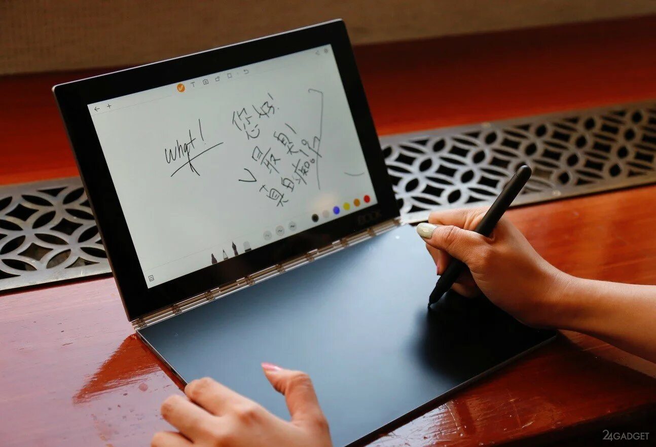 Ноутбуки yoga book. Lenovo yoga с сенсорной клавиатурой. ноутбук леново с сенсорной клавиатурой. lenovo yoga графический планшет. lenovo yoga планшет с сенсорной клавиатурой.