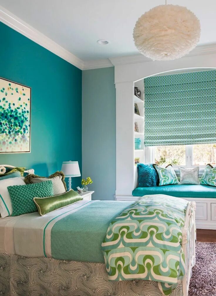 Glamorous Mirrors Bringing Chic into Modern Bedroom Designs Blaue wandfarbe, Zim