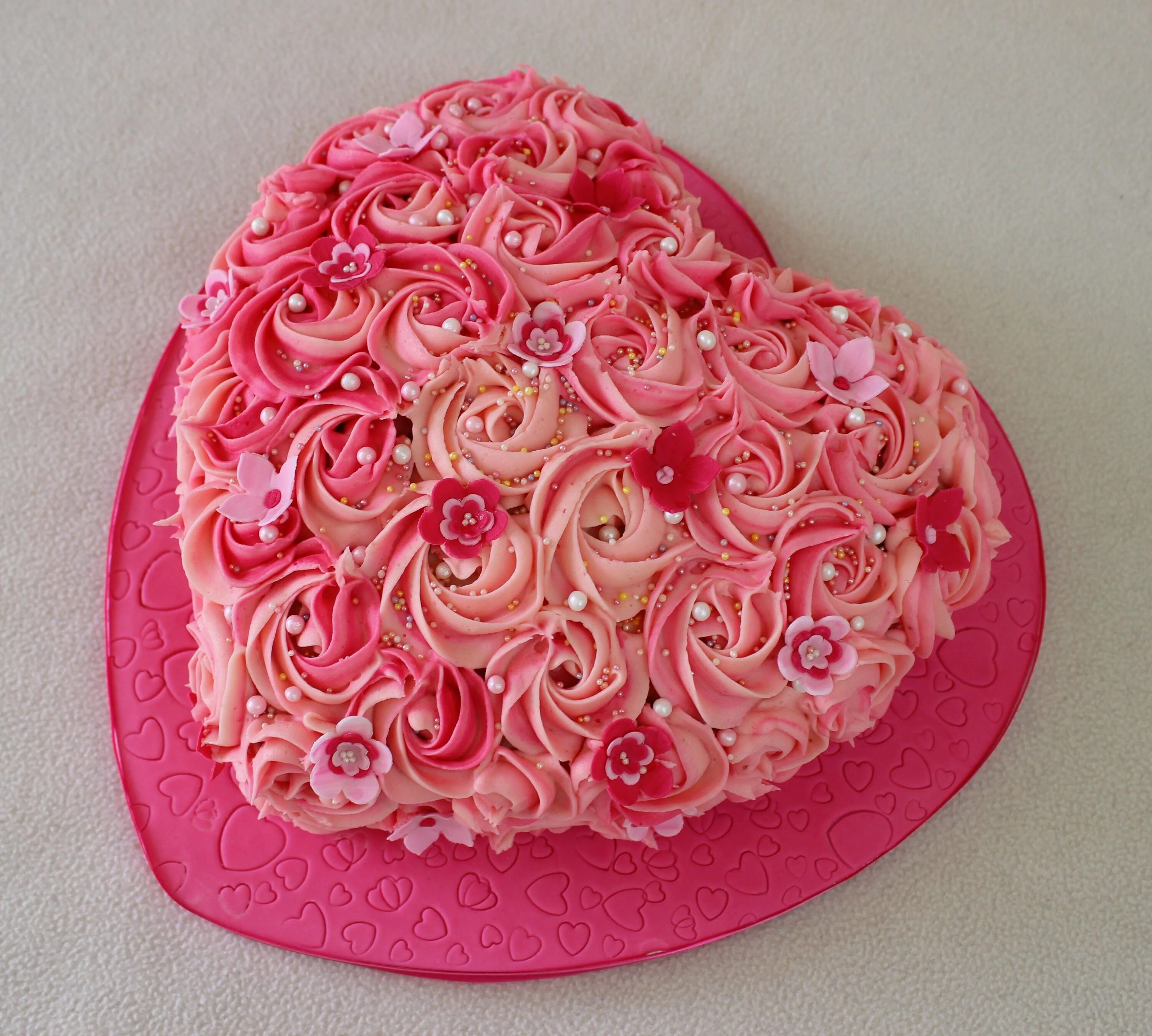торт в виде сердца. как украсить торт сердце. как украсить торт сердце. торт сердце кремовый. торт сердце кремовый.
