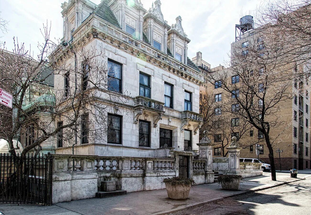 351 Riverside Drive, New York, New York. 351 Riverside Drive. 891 Риверсайд-драйв Манхэттен. Riverside Mansion New York.