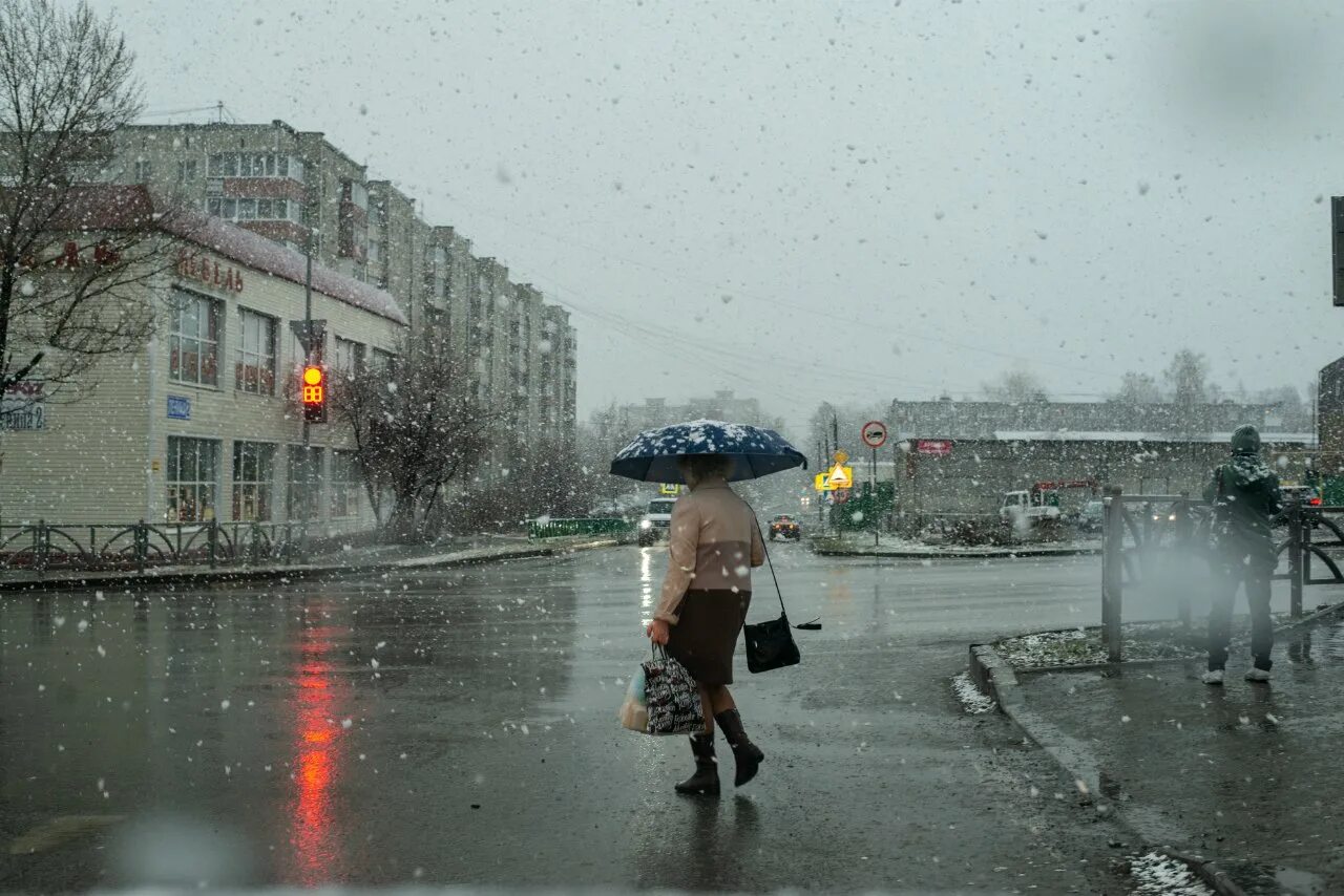 Какое лето будет дождливое. Весенний ливень. Выборг дождь. Осадки в виде снега.