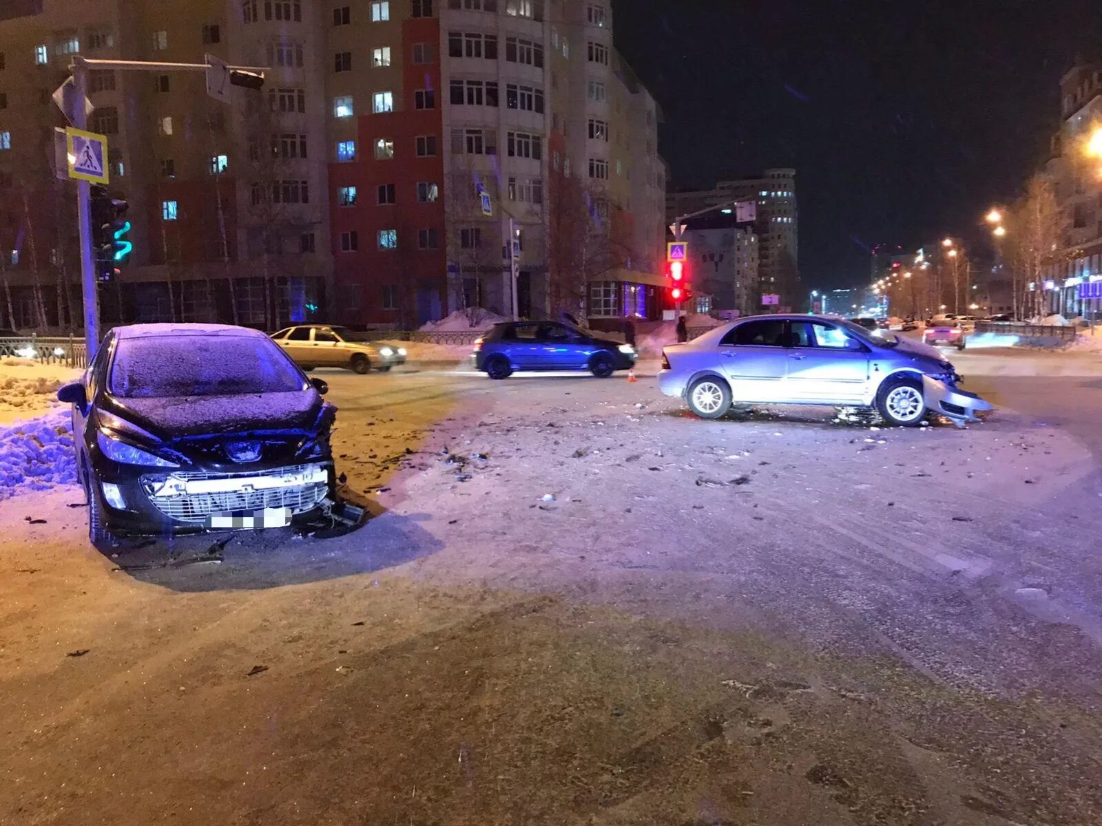 Нижневартовск 2005. Машины в Нижневартовске. Нижневартовск авария 01.01.2022. 30 декабря 2005