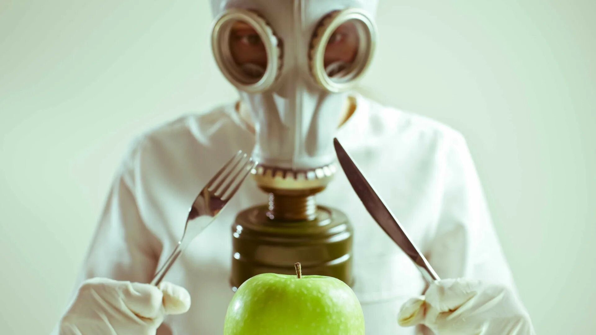 Генетически модифицированные люди. Гмо. генномодифицированные продукты. трансгенные продукты. генетически модифицированные продукты.