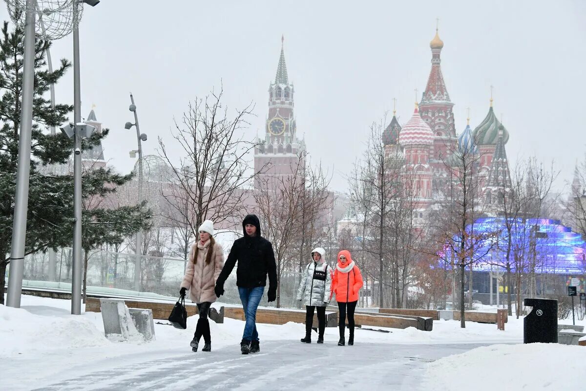 Москва в феврале. Теплый февраль в Москве 2022. Снег в Москве. Снежная Москва. Погода сегодня февраль