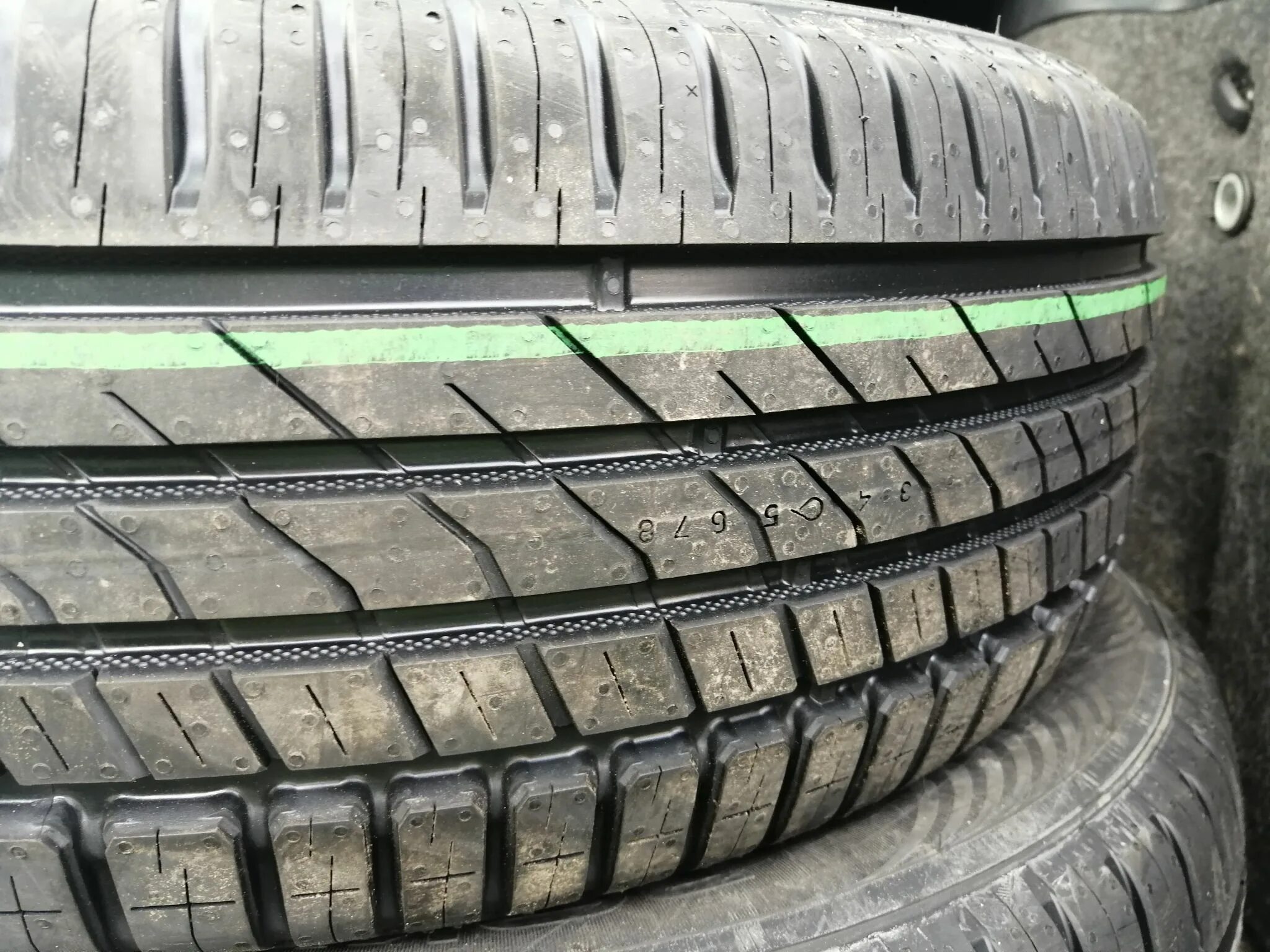 Nokian hakka green 3 195. Nokian Green 2. Nokian Hakka Green 2 195/65 r15. Nokian Tyres Hakka Green 2. Нокиан 195/65/15 h 95 Hakka Green 3 XL.