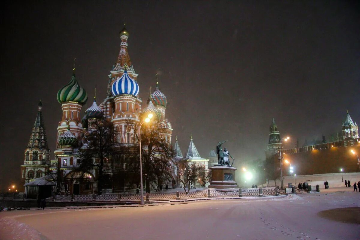 Посетить москву зимой